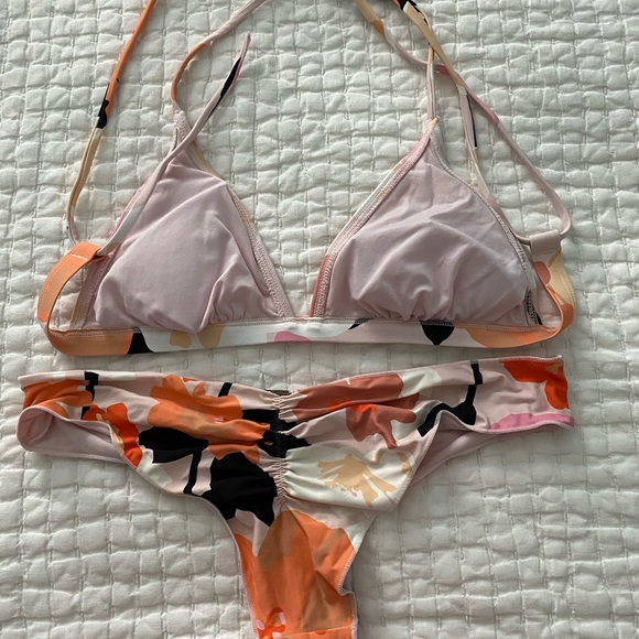 Ripcurl Bathing Suit - Picture 2 of 2